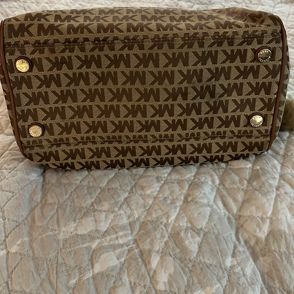 Michael Kors Tan and Brown Signature Tote Satchel - Picture 5 of 12